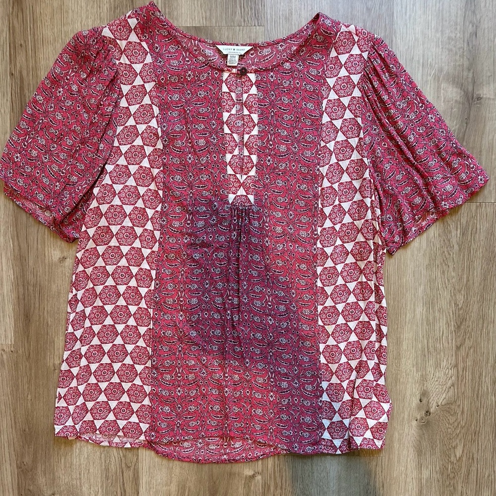 Lucky brand flutter sleeve top M